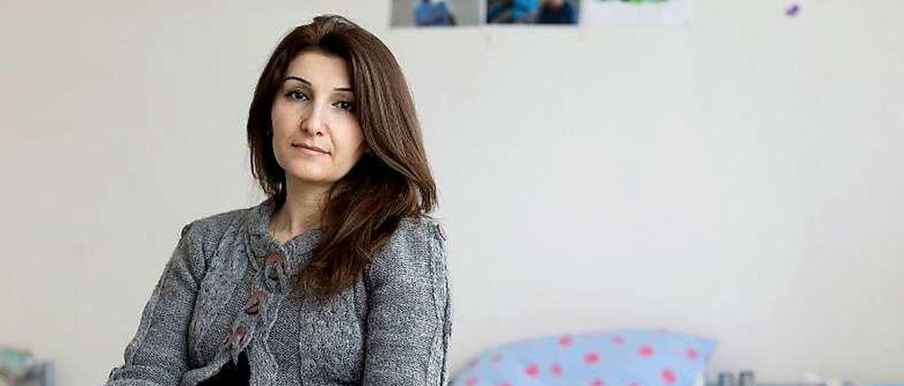 Beim Besuch im Flüchtlingsheim konnte Fotografin Rannveig Einarsdóttir nicht mit der 38-jährigen Kurdin kommunizieren. Dennoch öffnete sich die Frau für dieses Porträt. 