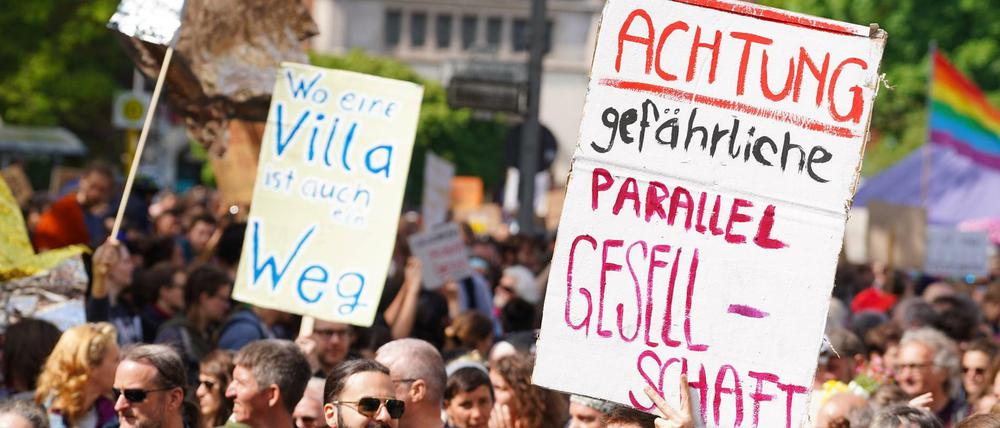 „Gefährliche Parallelgesellschaft“: Die Demonstration „MyGruni“ im Villenviertel in Grunewald.