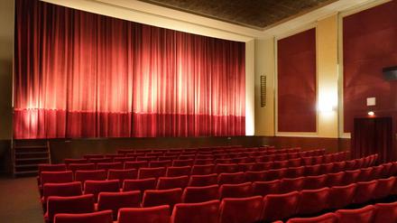 In Berliner Kinos werden wieder mehr Besucher zugelassen. 
