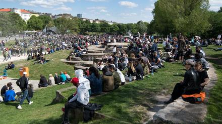 Der Görlitzer Park am Mittag im Jahr 2018: Das war, bevor die Massen kamen.