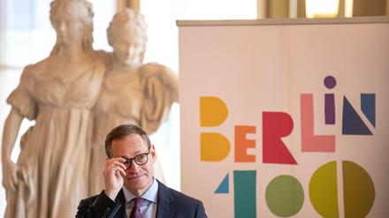 Nachdenken über Berlin. Michael Müller (SPD), Regierender Bürgermeister von Berlin, präsentierte im Säulensaal des Roten Rathauses das Programm zum Jubiliäumsjahr «100 Jahre Groß-Berlin». 