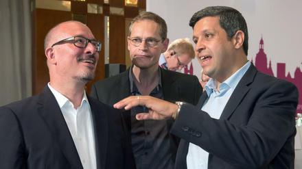 Wann wir stehen Seit' an Seit': SPD-Chef Jan Stöß, der Regierende Bürgermeister Michael Müller und Fraktionsvorsitzender Raed Saleh beim SPD-Parteitag. 