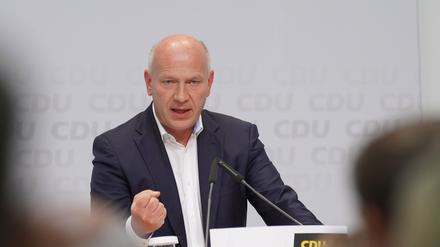 Kai Wegner (CDU), Landesvorsitzender, spricht beim 17. Landesparteitag der Berliner CDU im Konrad-Adenauer-Haus. 