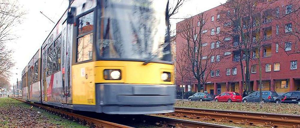 An der Straßenbahntrasse in der Osloer Straße gab es anfangs viele schwere Unfälle. Bei dem Negativ-Rekord 2015 spielte die Tram allerdings keine nennenswerte Rolle.