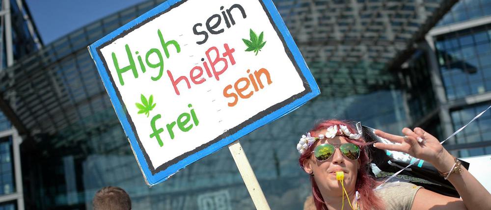 Rot-Rot-Grün arbeitet an einer neuen Drogenpolitik für Berlin.