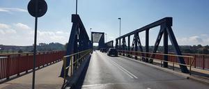 Die Oderbrücke bei Schwedt ist nach wenigen Kilometern erreicht.