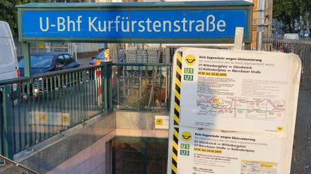Die Station Kurfürstenstraße ist geschlossen, zwischen Gleisdreieck und Nollendorfplatz fahren keine Züge.