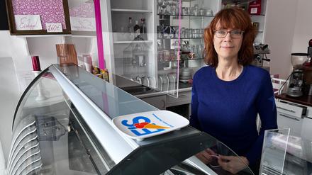 Katharina Laute vom Eisladen „Lauter Eis“ vor der leeren Vitrine: Seit 2010 betreibt sie den von der Kundschaft hochgelobten Laden.
