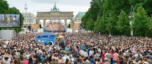 70.000 Menschen jubelten beim Evangelischen Kirchentag 2017 in Berlin dem ehemaligen US-Präsidenten Barack Obama und Bundeskanzlerin Angela Merkel zu. 
