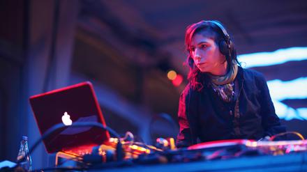 DJ Ipek Ipekcioglu durch ihr Clubevent „Eklektik-Berlinistan“ weltweit bekannt.
