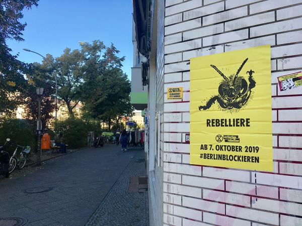 Wie hier am Mehringdamm in Kreuzberg wird an vielen Orten zur Aktion #Berlinblockieren am 7. Oktober mobilisiert. 