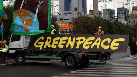 Greenpeace und BUND reichten Anzeige gegen Vatenfall ein. 