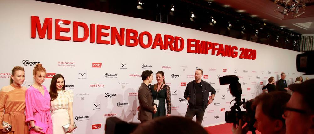 70. Berlinale 2020, Medienboard Party im Hotel The Ritz Carlton, Lisa- Marie Poothof, Marleen Lohse, Mina Tander (v.l.) 