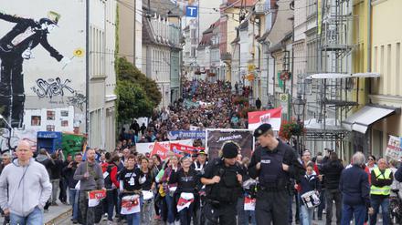 Rund 1500 Menschen folgten am Sonnabend einem Aufruf des sogenannten „Bündnisses für Frieden“ in Brandenburg/Havel, um gegen die Politik der Bundesregierung zu protestieren.