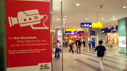 Mehr S-Bahnstationen sollen videoüberwacht werden.