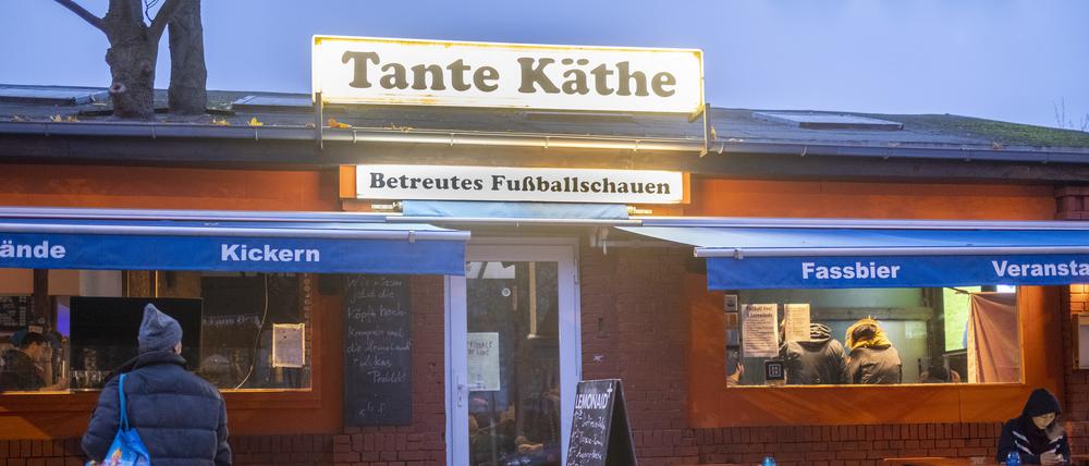 Fußballkneipe Tante Käthe in Berlin-Prenzlauer Berg. 