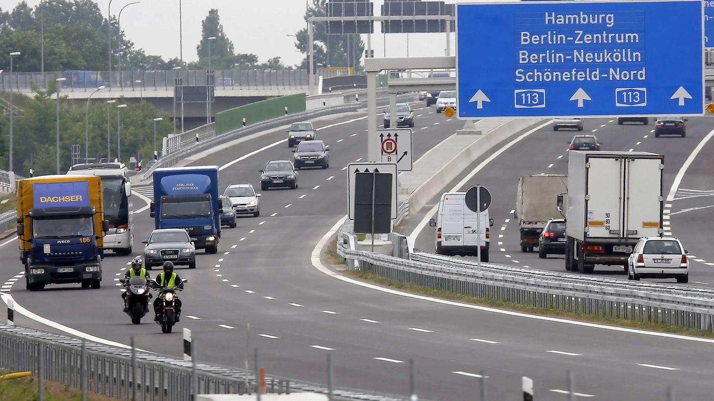 Straßenschaden auf der A 113