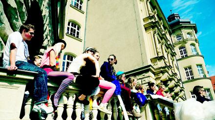 Ein Bild aus glücklicheren Abiturzeiten, hier feierten 2012 Schülerinnen und Schüler des Carl-von-Ossietzky-Gymnasiums.