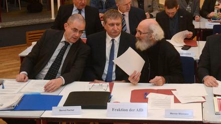 Der Fraktionsvorstand der AfD: Bernd Pachal zwischen dem Vorsitzenden Rolf Keßler (links) und dem zweiten Vize Werner Wiemann.