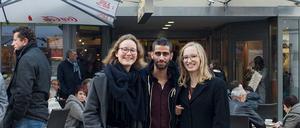 Ahmad mit zwei Bekannten bei den Hofer Filmtagen.