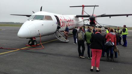 Das waren Zeiten: Eine Air-Berlin-Maschine vom Typ "Dash 8" auf dem Flughafen Sylt - aufgenommen im Juni 2013.