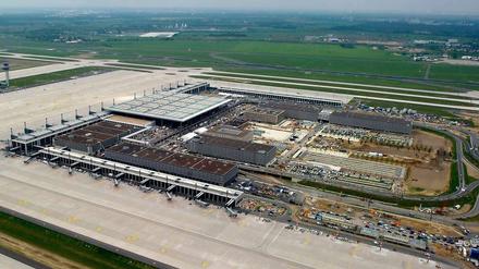 Der neue Flughafen Berlin-Brandenburg von oben.