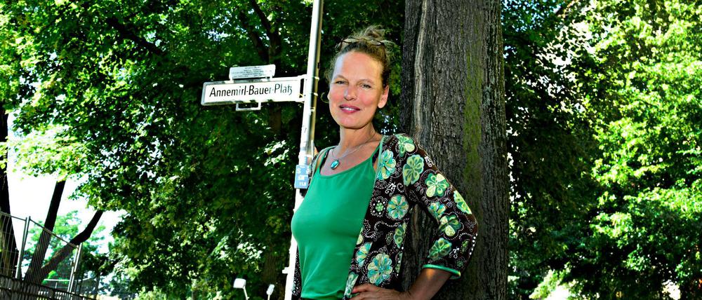  Als der Bezirk vor neun Jahren für den Platz direkt am Ostkreuz einen neuen Namen suchte, schlug Amrei Bauer ihre Mutter vor.