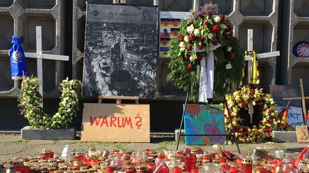 Kerzen zur Erinnerung an den Terroranschlag auf dem Berliner Breitscheidplatz.