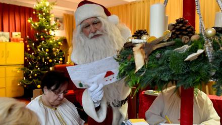 Laut Deutscher Post wurden 2020 so viele Wunschzettel an den „Weihnachtsmann in Himmelpfort“ geschickt wie noch nie.