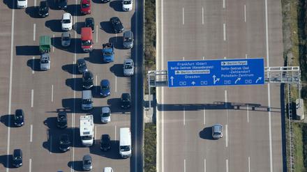Stopp and go. Auf Brandenburgs Autobahnen kann es 2017 zu erheblichen Behinderungen kommen, weil der Beton saniert werden muss.