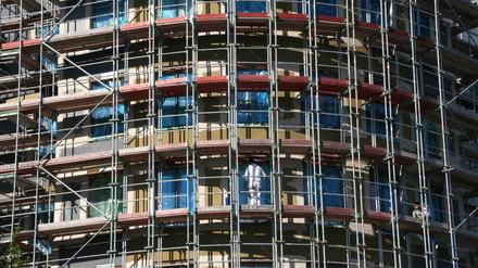 Die Zahl der Baugenehmigungen für Wohnungen ist wieder leicht unter den Wert von 25.000 im Jahr gesunken 