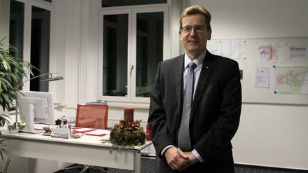 BER-Chef Dr. Karsten Mühlenfeld in seinem Büro. 