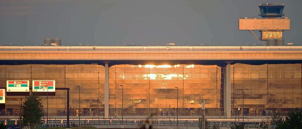 Flughafen BER: Vorschläge für ein größeres Terminal wurden schon früh verworfen.