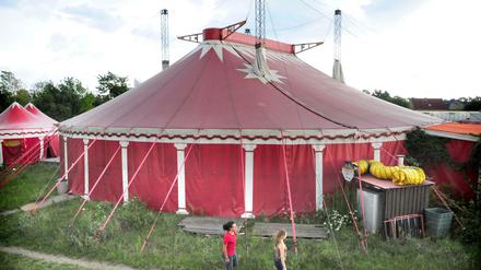 Das Zirkuszelt in Altglienicke - einer von mittlerweile sechs Cabuwazi-Standorten.