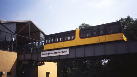  Die Technik für die Magnetschwebebahn ist 45 Jahre alt. Von 1984 bis 1991 fuhr in Berlin die „M-Bahn“. 