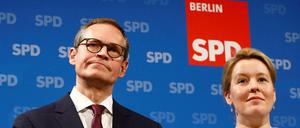 Michael Mueller, Mayor of Berlin, Family Minister Franziska Giffey and SPD Member Raed Saleh address the media during a news conference in Berlin, Germany January 29, 2020. REUTERS/Michele Tantussi