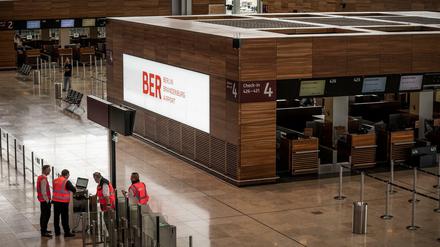 Der Flughafen Berlin-Brandenburg soll in wenigen Wochen eröffnet werden.