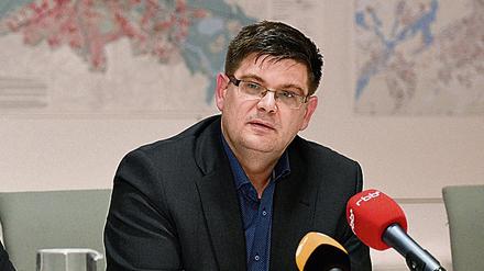 Der neue Berliner Staatssekretär für Wohnen, Andrej Holm, auf einer Pressekonferenz. 