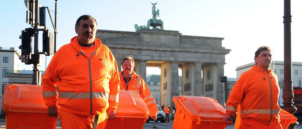 Müllwerker werden in Berlin vor allem Männer - das soll sich ändern.