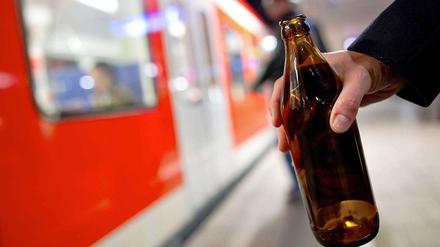 In München ist das Biertrinken in Bussen und Bahnen bereits verboten. 