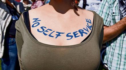 Klare Ansage. Immer wieder protestieren Frauen gegen sexuelle Diskriminierung, wie hier beim „Slutwalk“ 2011. Zuvor hatte ein Polizist Frauen empfohlen, „sich nicht wie ,Schlampen‘ anzuziehen, wenn sie nicht Opfer sexueller Gewalt werden wollen“. 