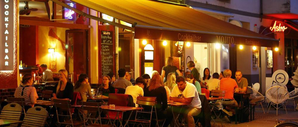 Normalerweise sind die Bars im bei Touristen beliebten Simon-Dach-Kiez in Friedrichshain immer gut gefüllt.