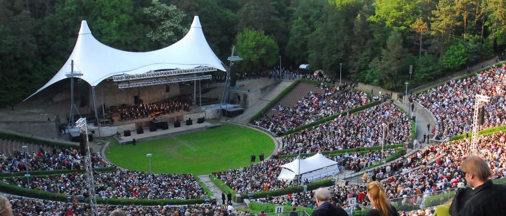 Kult seit 1984. Das Oüpen-Air-Konzert der Berliner Philharmoniker in der Waldbühne findet diesmal mit weniger Zuschauern als Pilotprojekt statt. Hier eine Aufnahme von 2010.