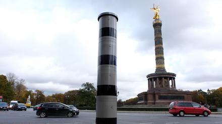 Sieben stationäre Blitzersäulen sind in Berlin derzeit außer Betrieb - mutwillig zerstört. 