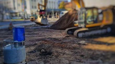 Am Montag wurde auf einer Baustelle am Tempelhofer Ufer in Berlin-Kreuzberg eine Weltkriegsbombe gefunden.