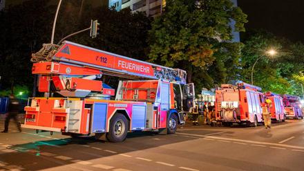 Die Feuerwehr hatte das Gebäude am Samstagabend evakuiert (Symbolbild).