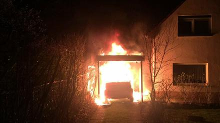Im Februar 2018 verübten mutmaßlich Rechtsextreme einen Brandanschlag auf das Auto des Linken-Politikers Ferat Kocak.