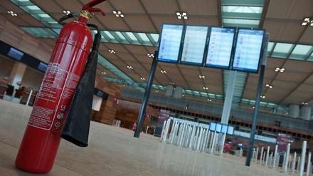 Spekulationen um die Brandschutzanlage auf dem neuen Großflughafen BER reißen nicht ab. 