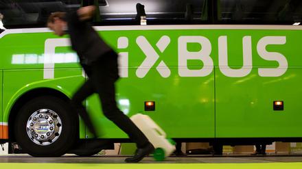 Der Flixbus fährt zum Busbahnhof, weiter geht es mit Uber.