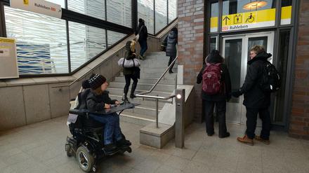 Keine Barrierefreiheit bei der BVG: Immer wieder sind Fahrstühle kaputt.   